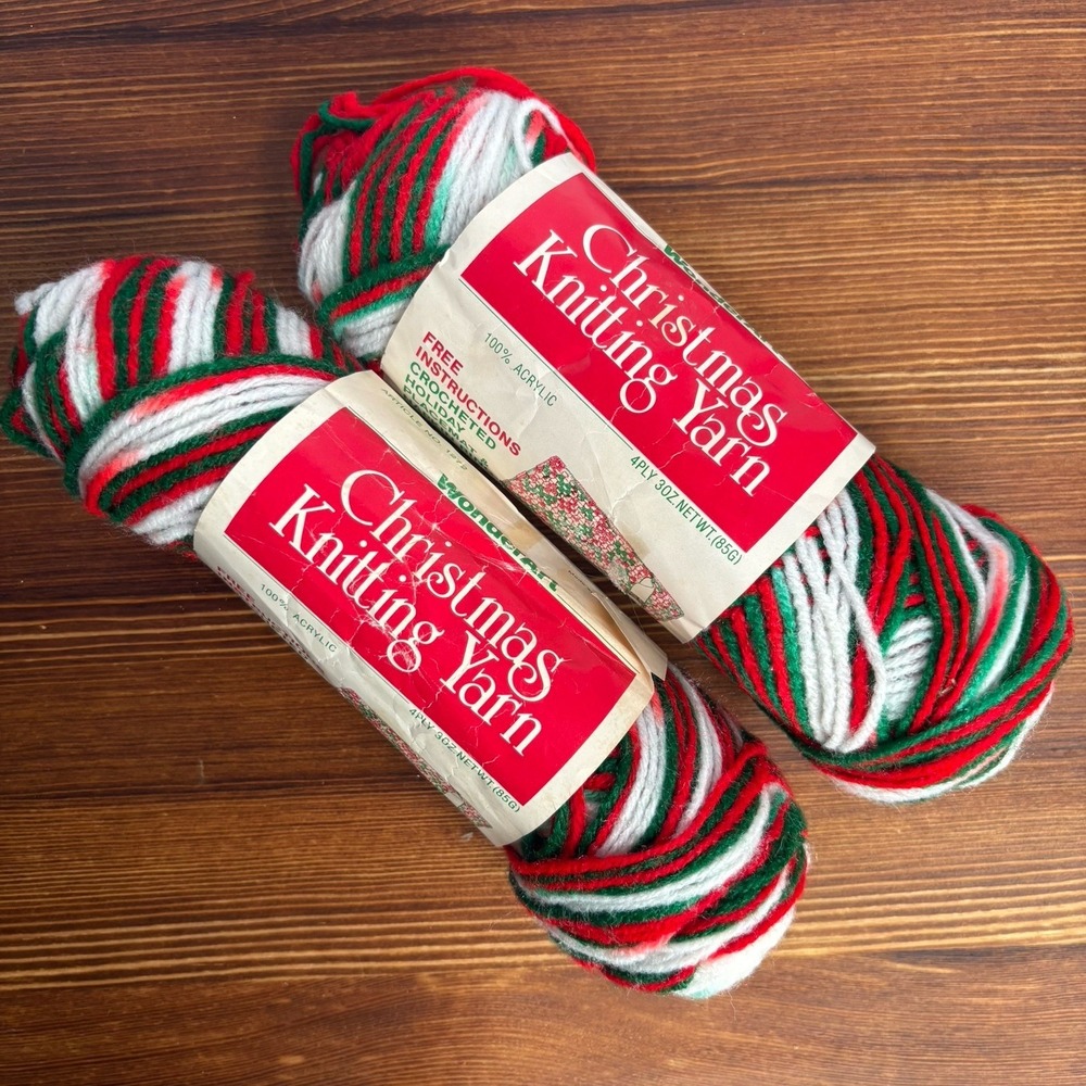 Vintage Wonderart Christmas Knitting Yarn Lot Of 2 Color #935 Discontinued